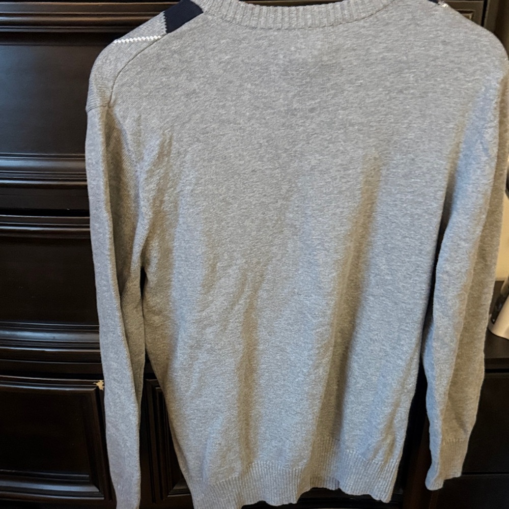 Croft & Barrow Men's Gray Argyle Crewneck Sweater - Picture 3 of 3